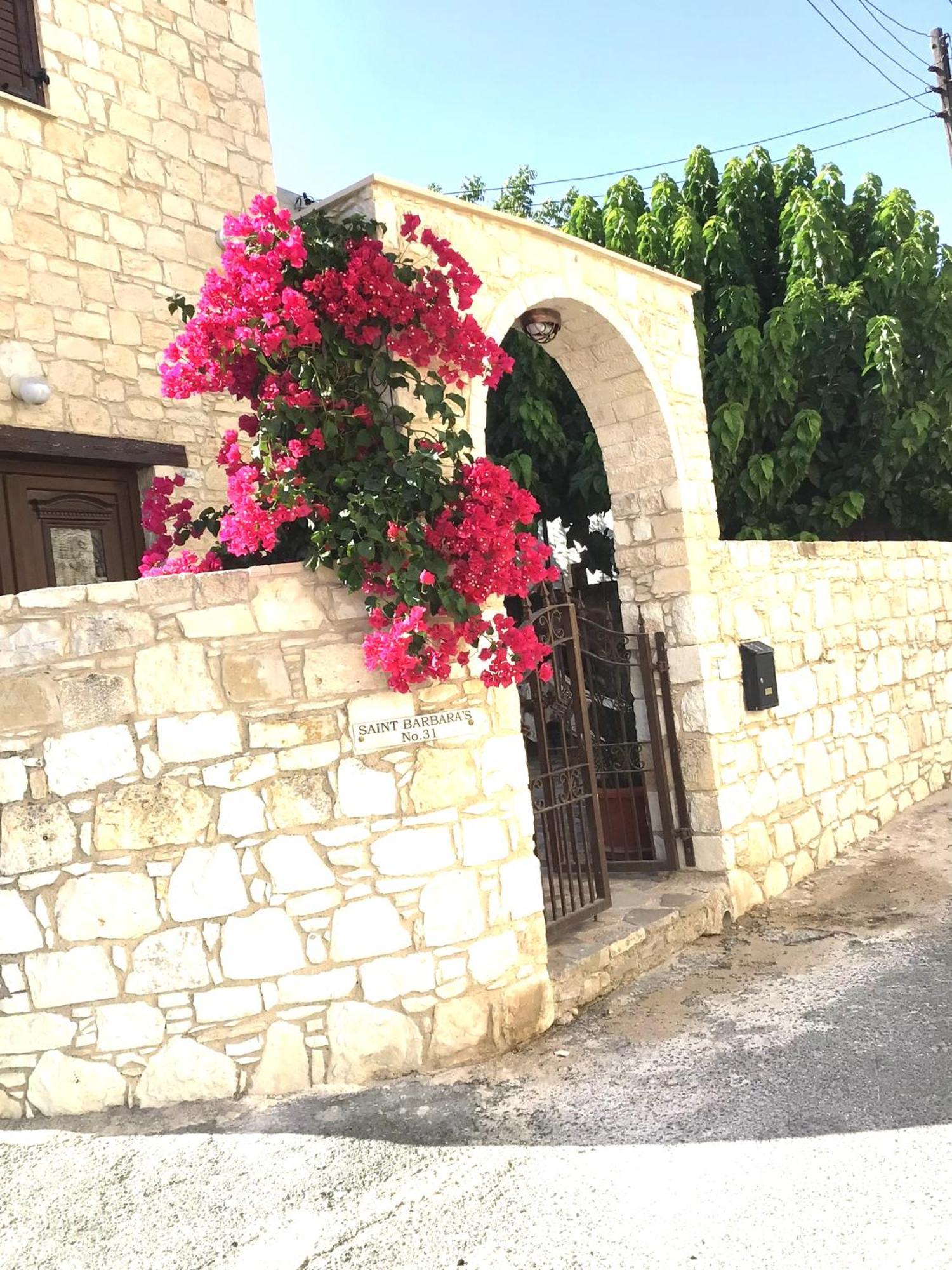 Villa Salamiou Stone House à Paphos Extérieur photo